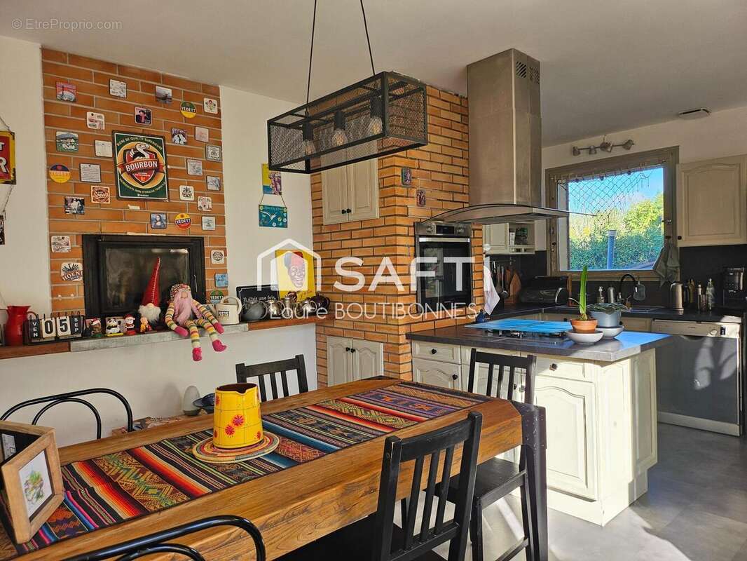 Photo 3 - Maison à SAINT-SULPICE