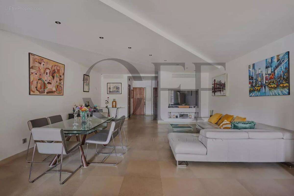 Appartement à MARSEILLE-7E