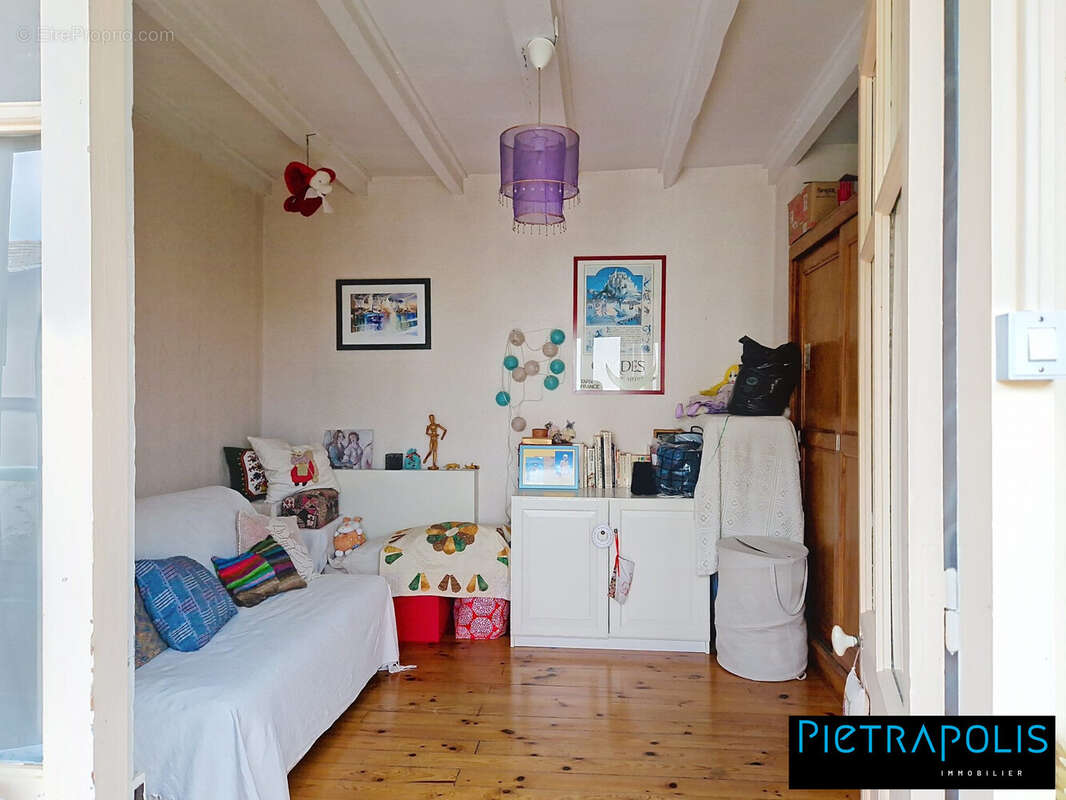 Maison à LA CLAYETTE