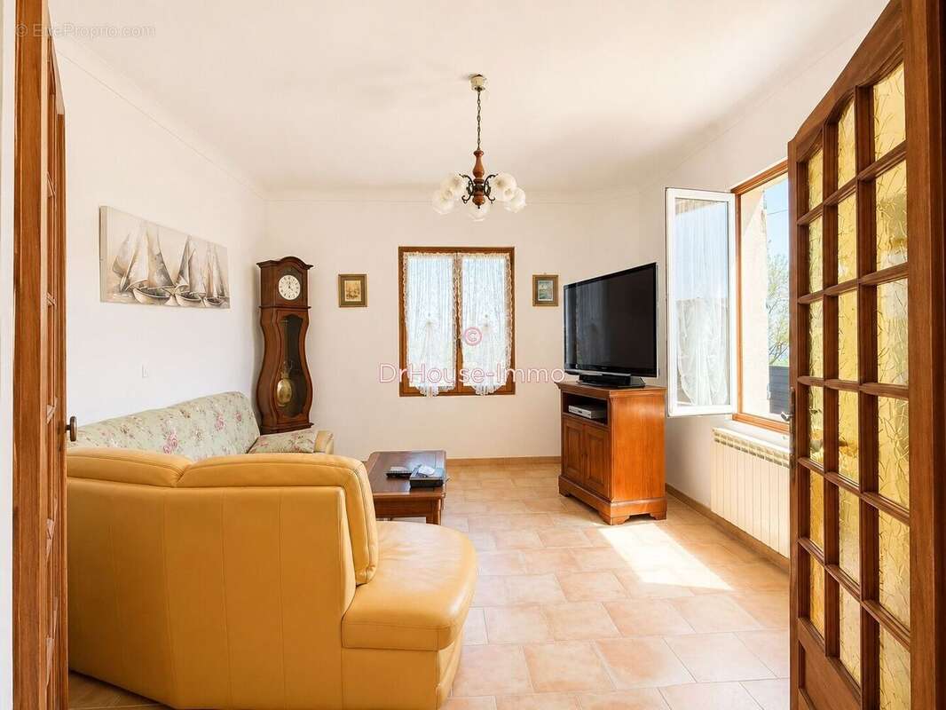 Maison 91 m² à Cagnes-Sur-Mer  - photo 4