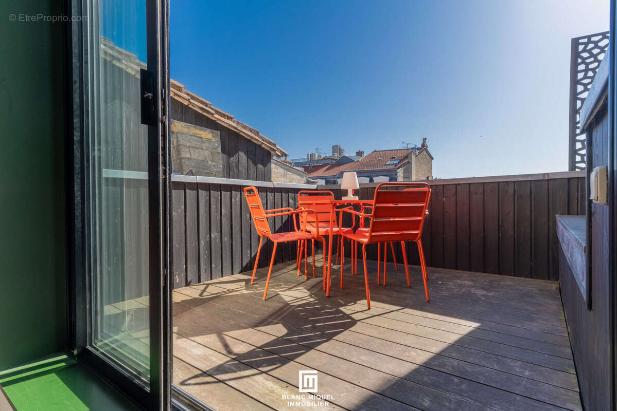 Appartement à BORDEAUX