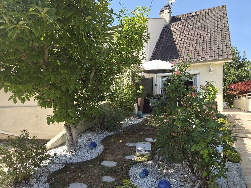 Maison à CHEVREUSE