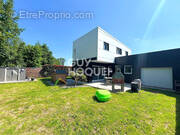 Maison à SAINT-MEEN-LE-GRAND