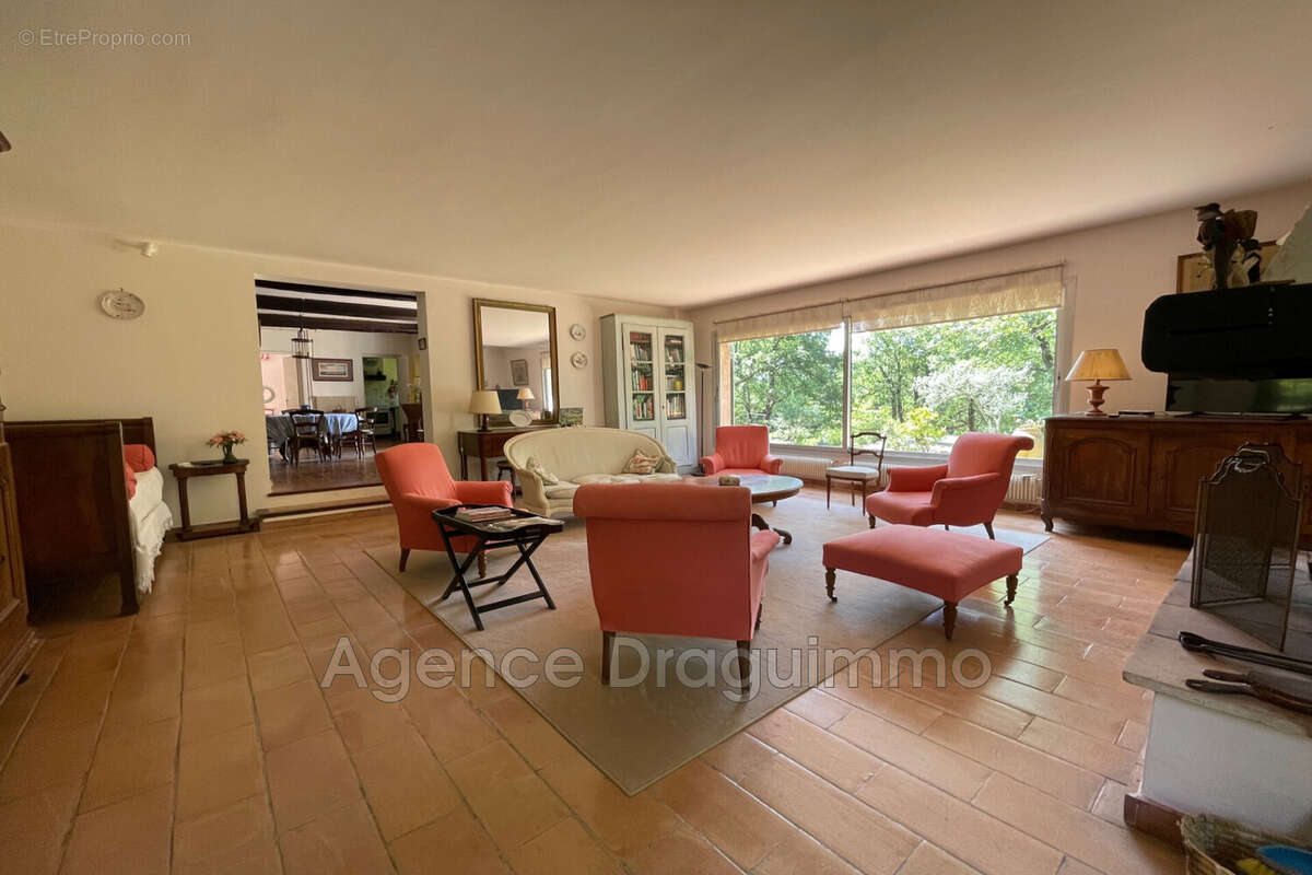Maison à DRAGUIGNAN