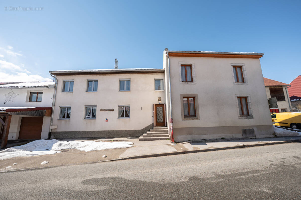 Maison à CHAUX-NEUVE