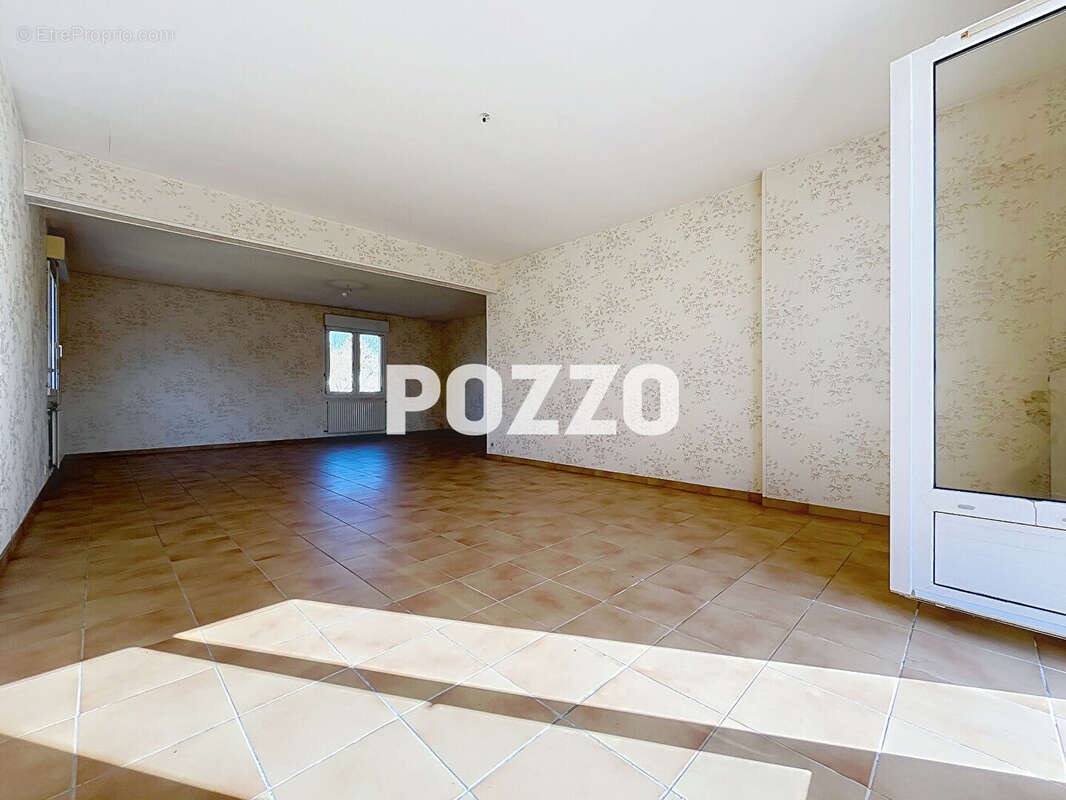 Maison à SAINT-PAIR-SUR-MER