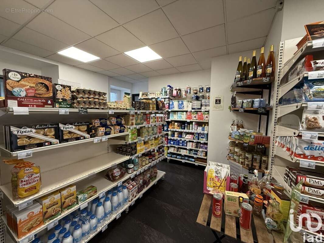 Photo 4 - Commerce à ETIVAL-CLAIREFONTAINE