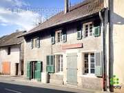 Maison à CRESSIN-ROCHEFORT