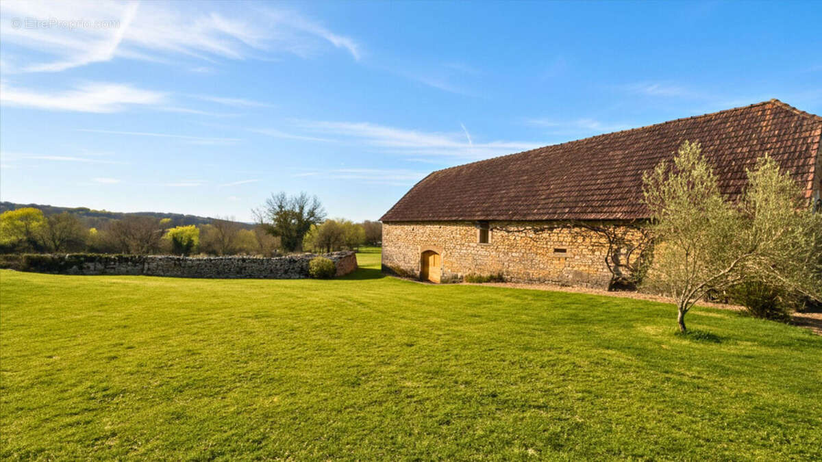 Propriété de charme avec dépendances et 7 hectares dans le lot - photo 14