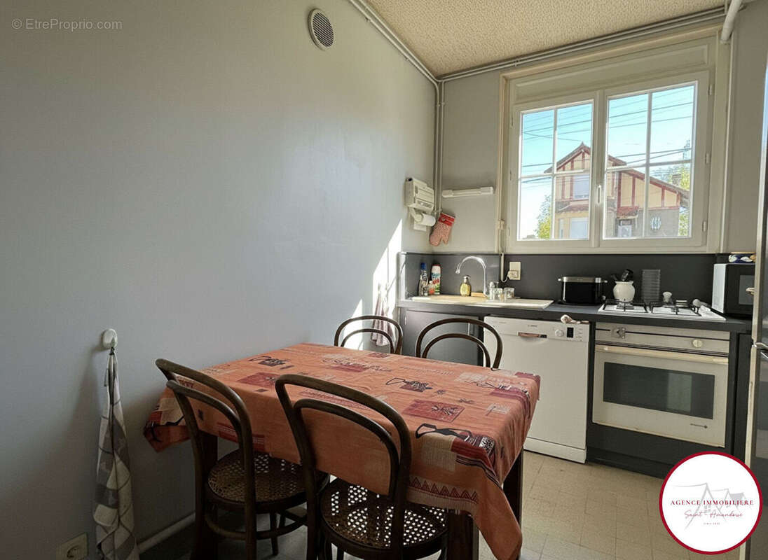 Maison à SAINT-AMAND-MONTROND