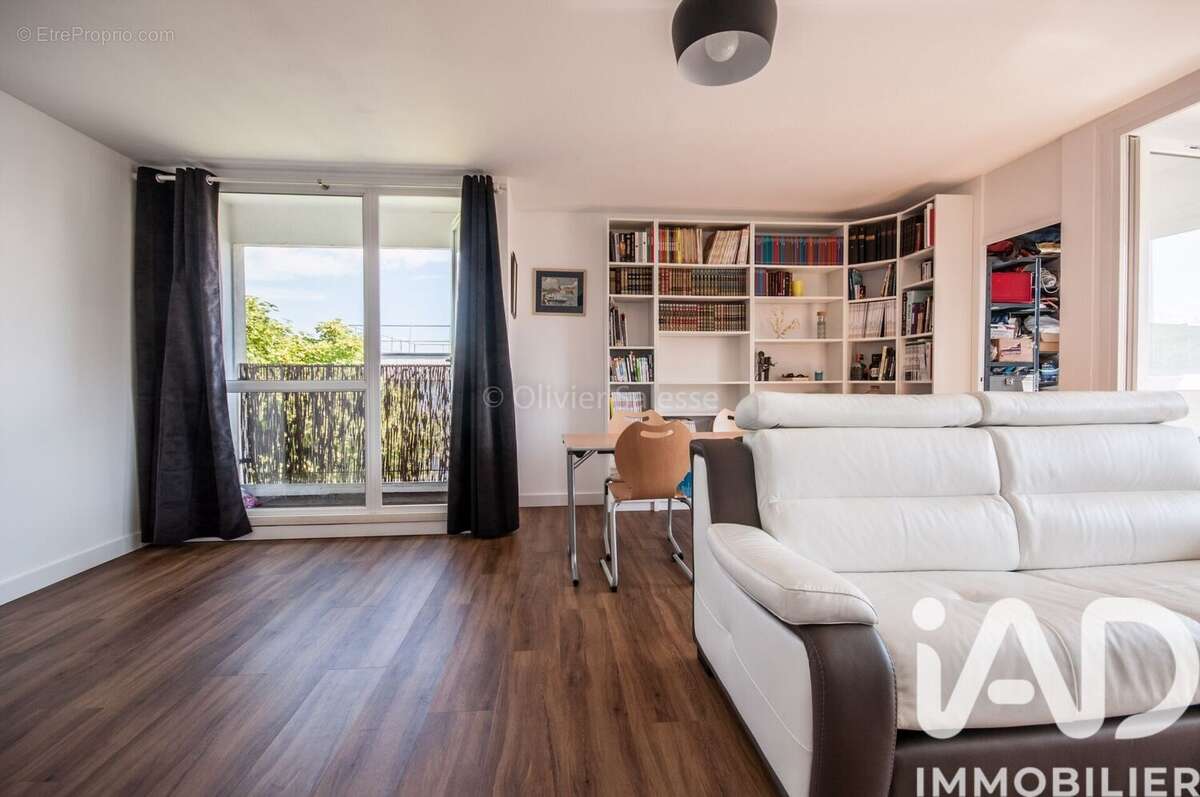 Photo 3 - Appartement à LES ULIS