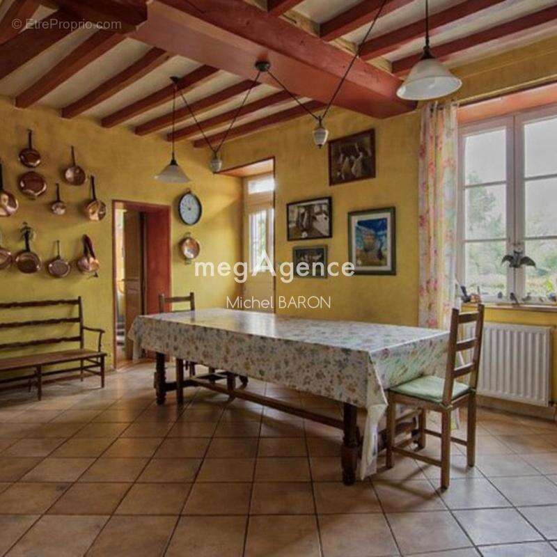 Maison à CHATEAU-GONTIER