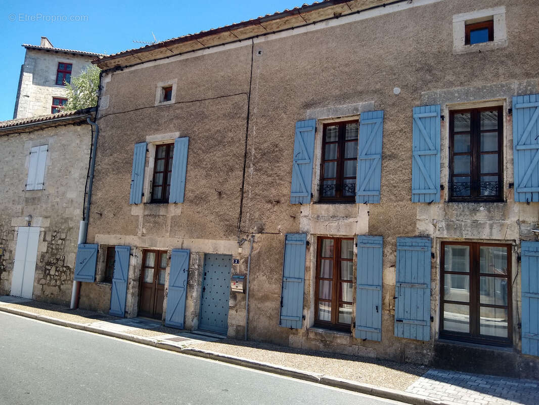 Maison de village de caractère - Proche commerces - MARTHON - photo 15