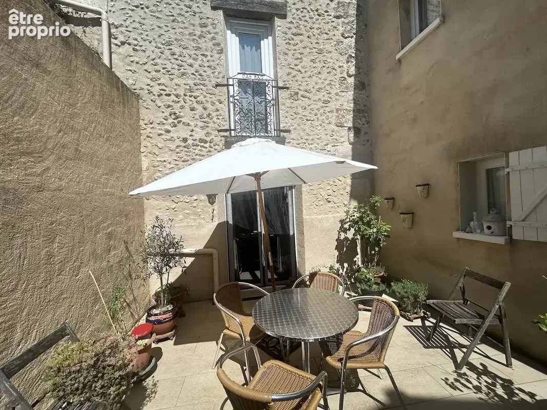 Maison de village rénovée avec gout, 2 chambres, services a 2 pas. - photo 15