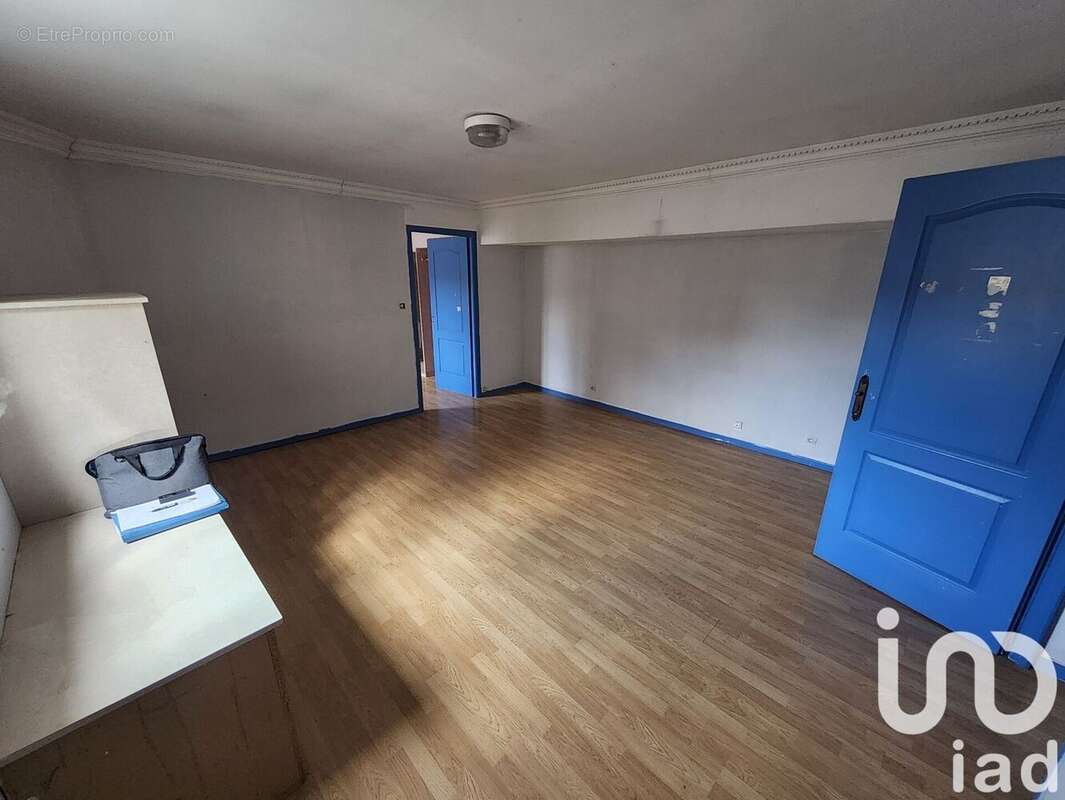 Appartement 501 m² à Denain  - photo 5
