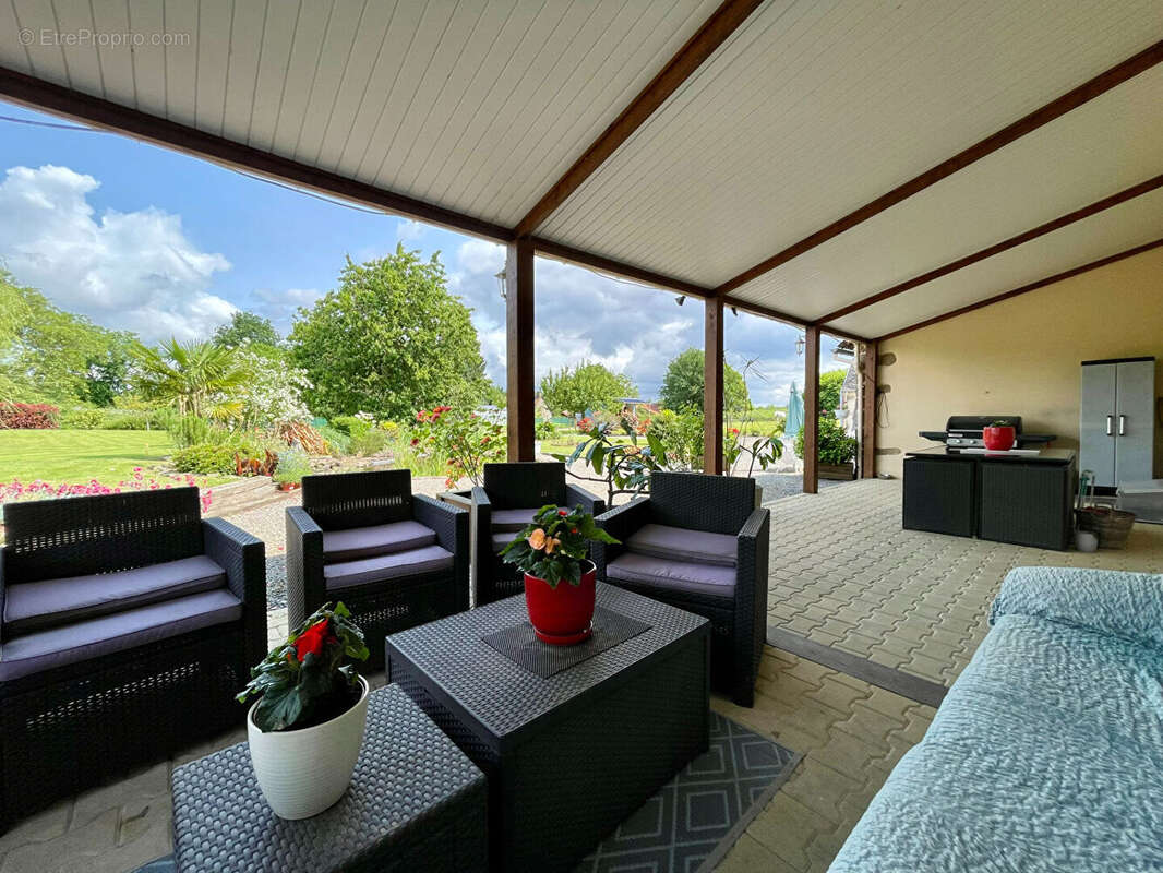 Maison à BAZOUGES-LA-PEROUSE