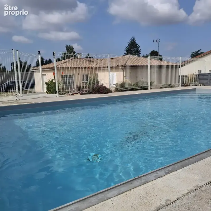 Maison 5 pièces 127 m² à vendre à Chasseneuil-Sur-Bonnieure (16260) - photo 2