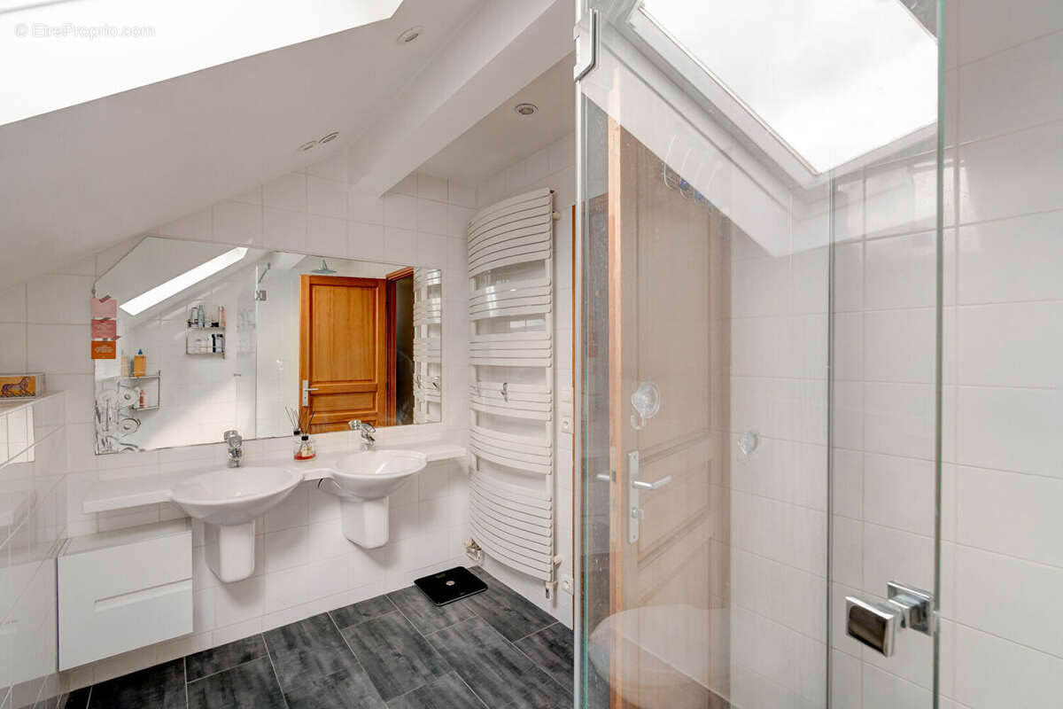 Maison à MAREIL-MARLY