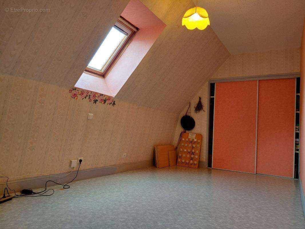 Maison à ANGLARDS-DE-SALERS