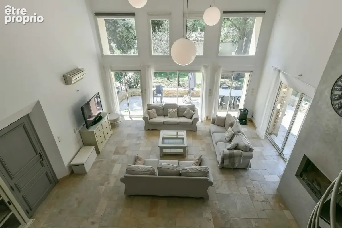 Propriété méridionale à 4.6 km d’Uzès avec piscine et spa - photo 5