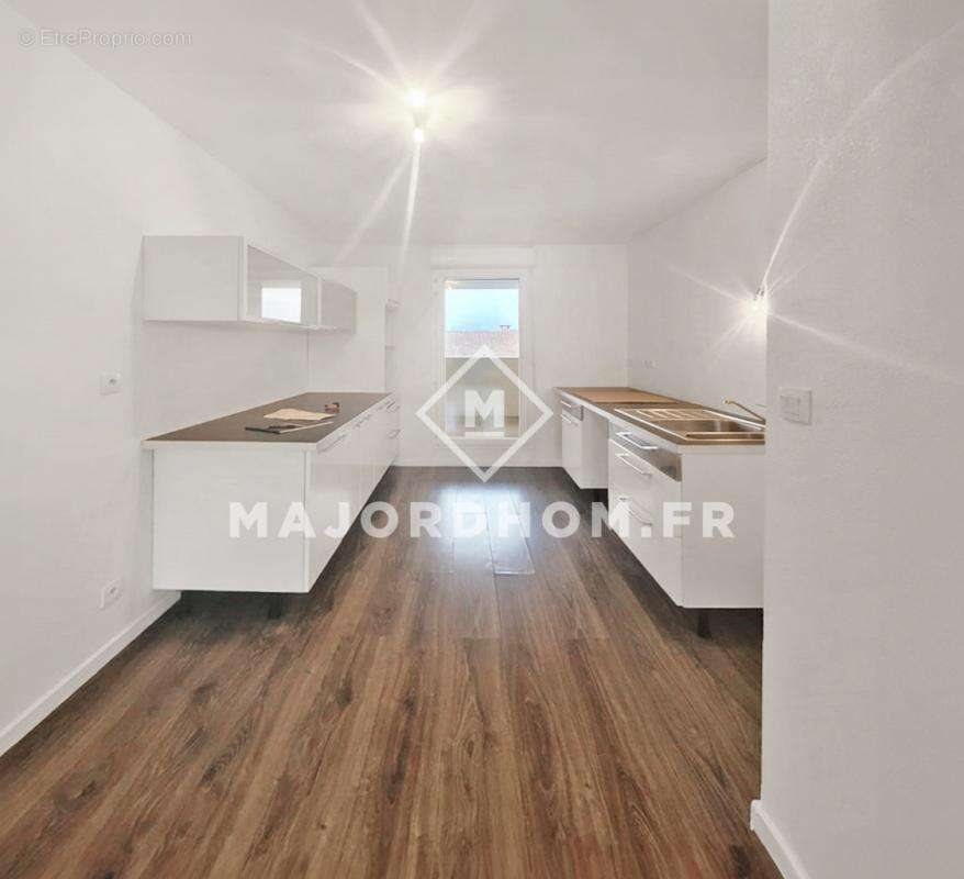Appartement à MARSEILLE-15E