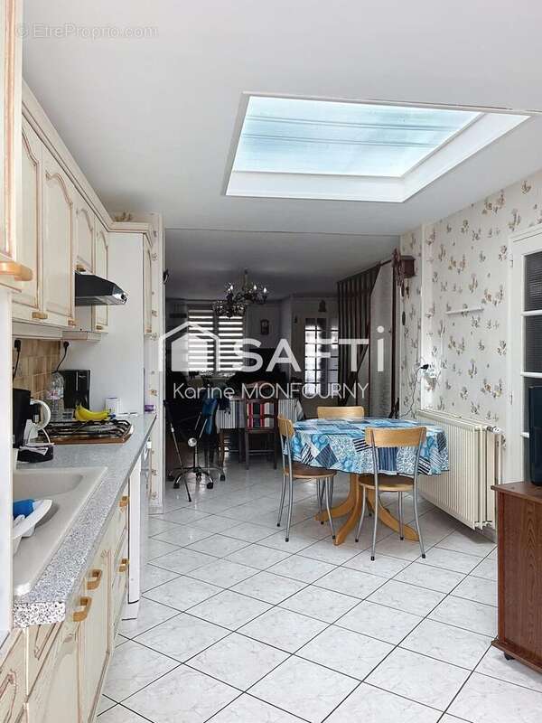 Photo 7 - Maison à SAINT-QUENTIN
