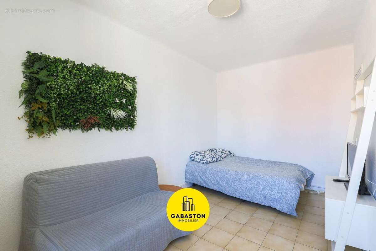 Appartement à MARSEILLE-1E