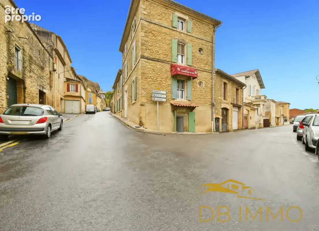 Chateauneuf-du-Pape, un immeuble en pierre à réinventer, au coeur du village - photo 15