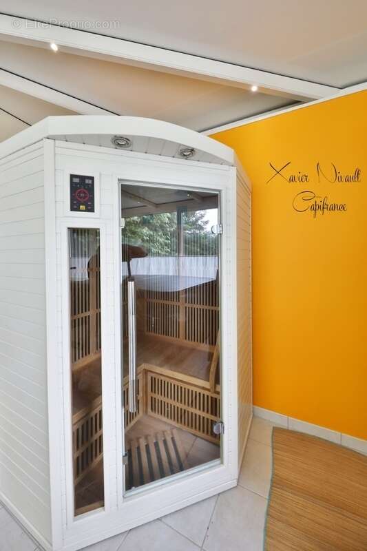 Maison à PONT-DE-VAUX