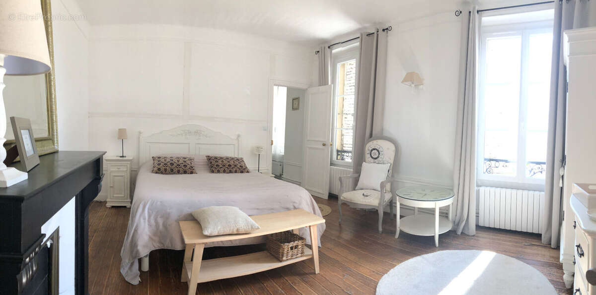 Maison à LA ROCHE-GUYON