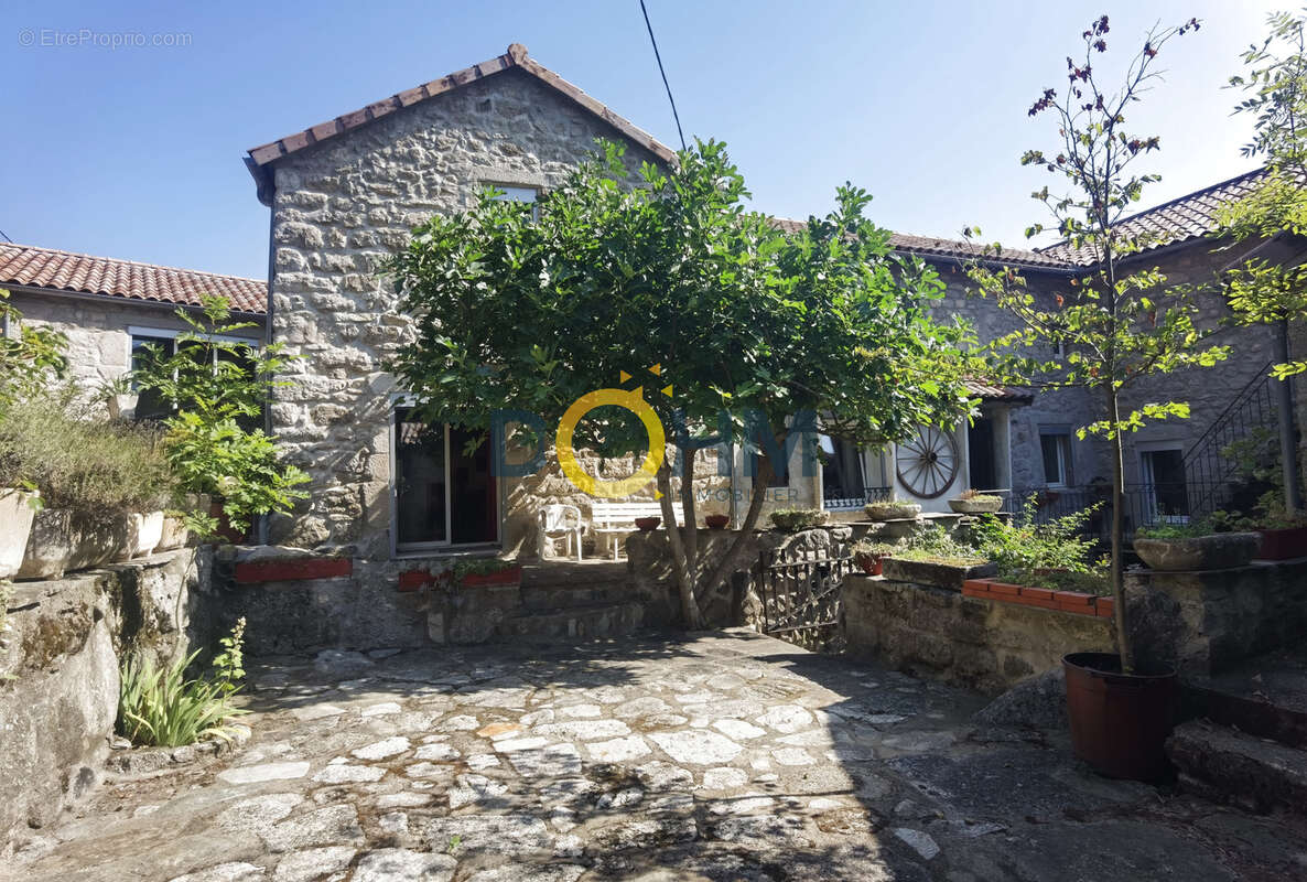 Maison à CONCOULES