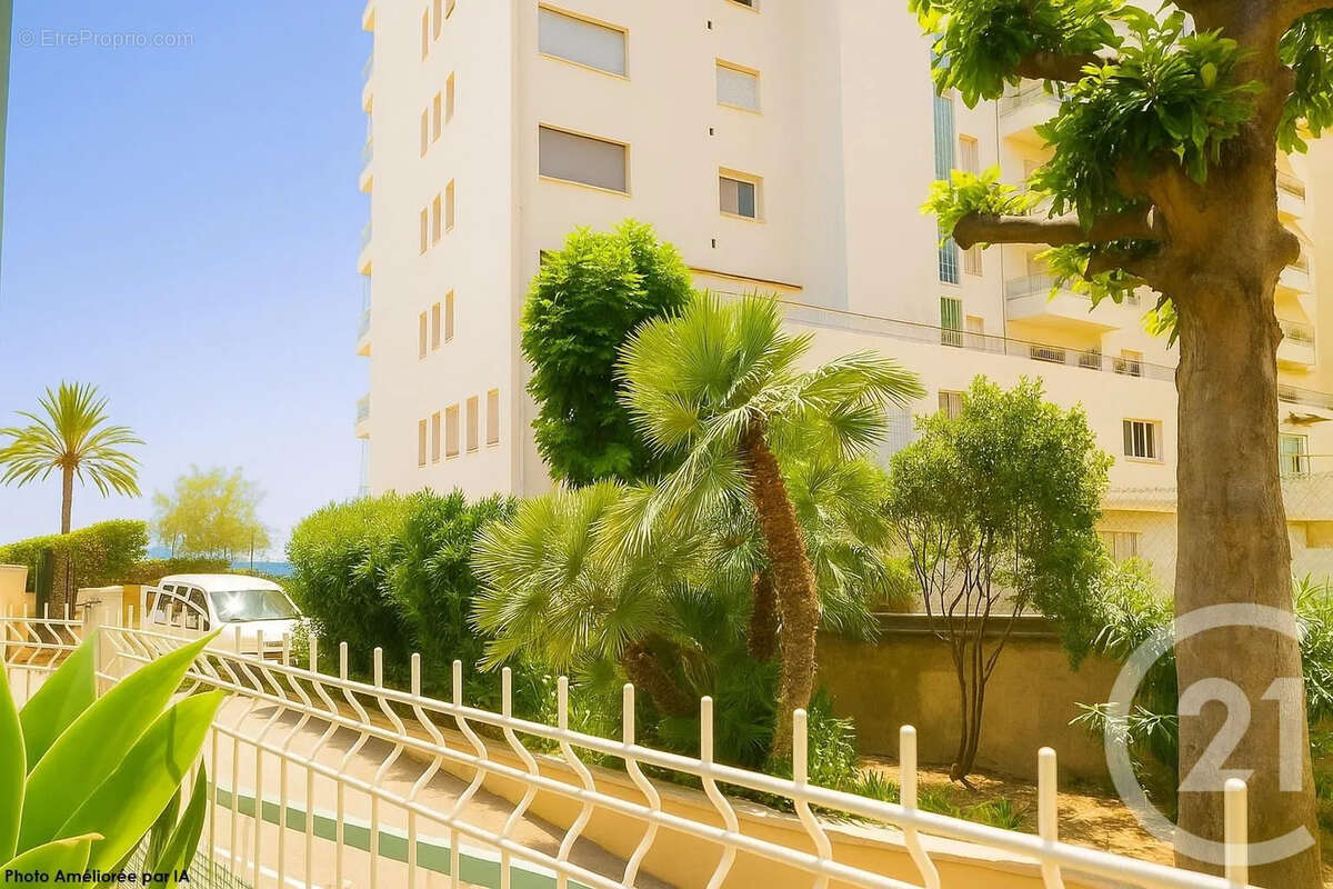Appartement à ROQUEBRUNE-CAP-MARTIN