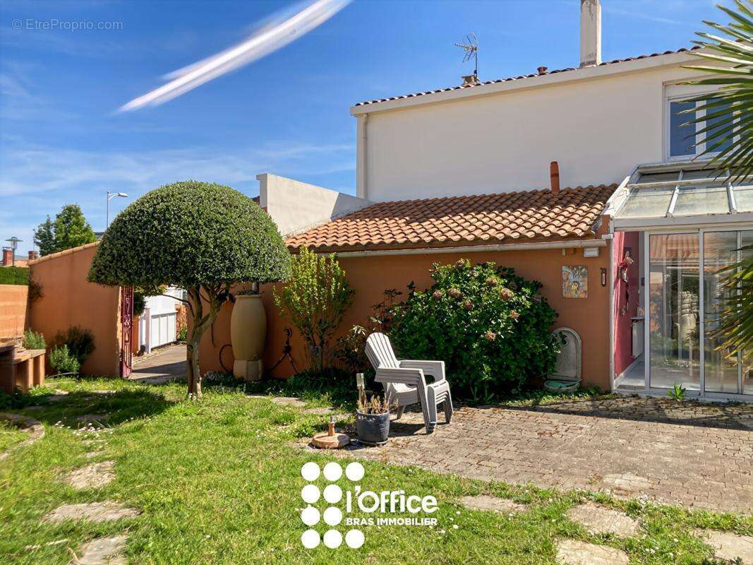 Maison les Sables d'Olonne - 7 pièces - 187m2 - photo 3