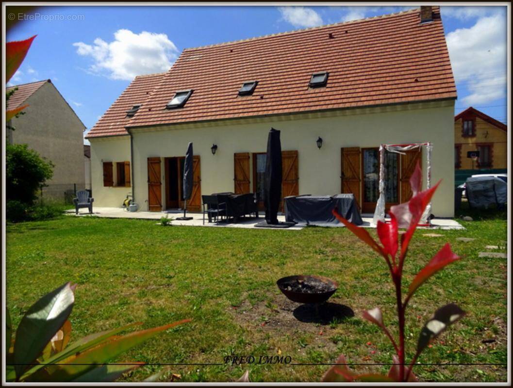 Maison à MONTMAGNY