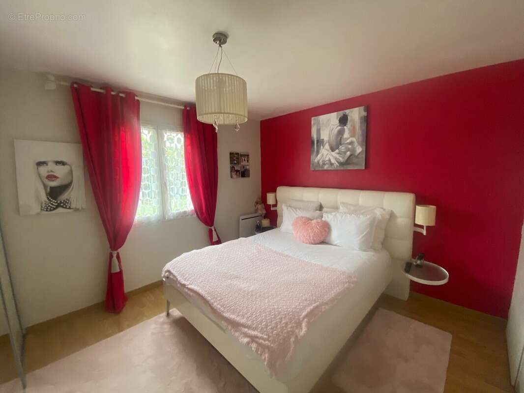 Maison à LE MEE-SUR-SEINE