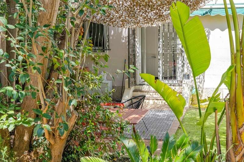 Appartement à MARSEILLE-8E