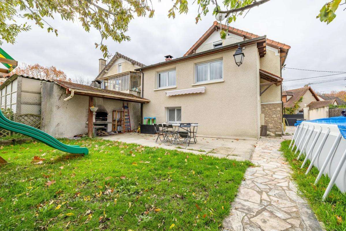 Maison à COMBS-LA-VILLE