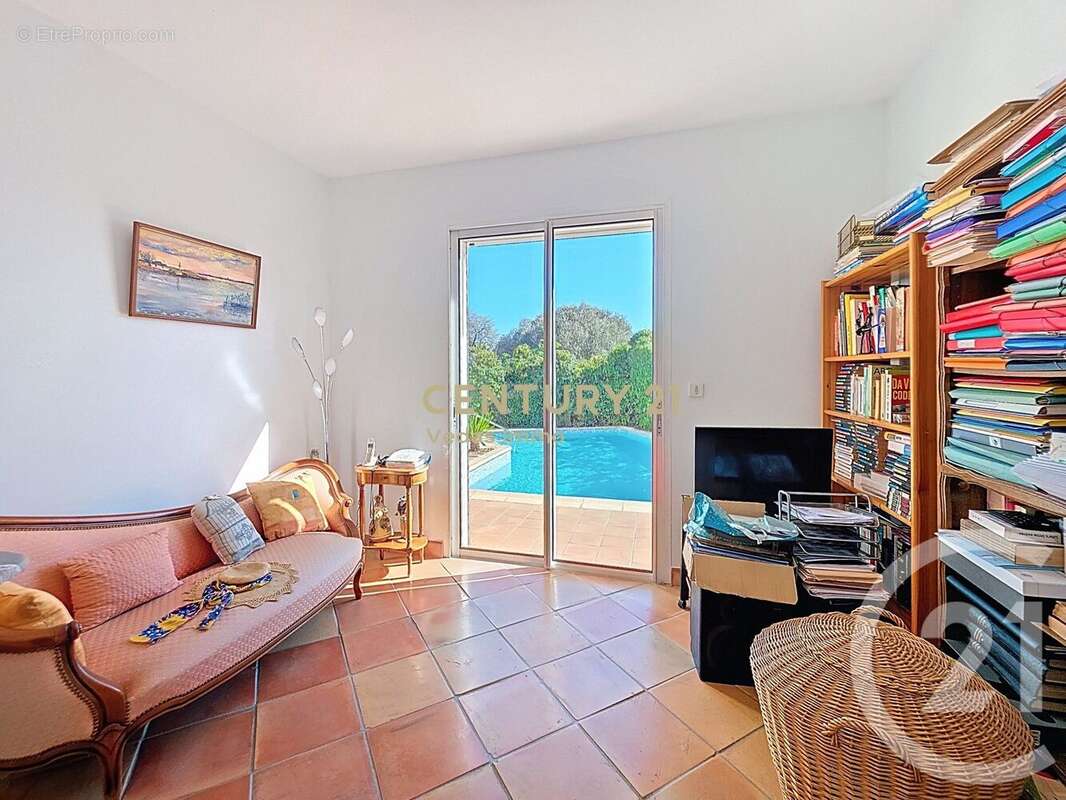 Maison à SAINT-JEAN-DE-VEDAS