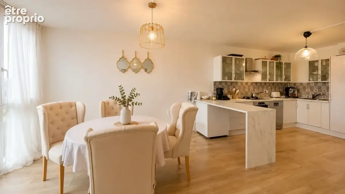 Appartement à LES CLAYES-SOUS-BOIS