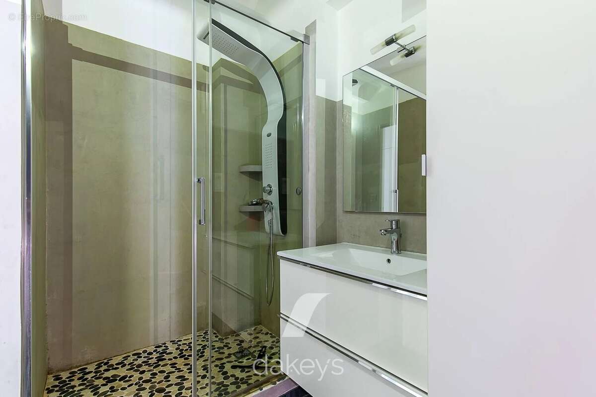 Appartement à MARSEILLE-8E