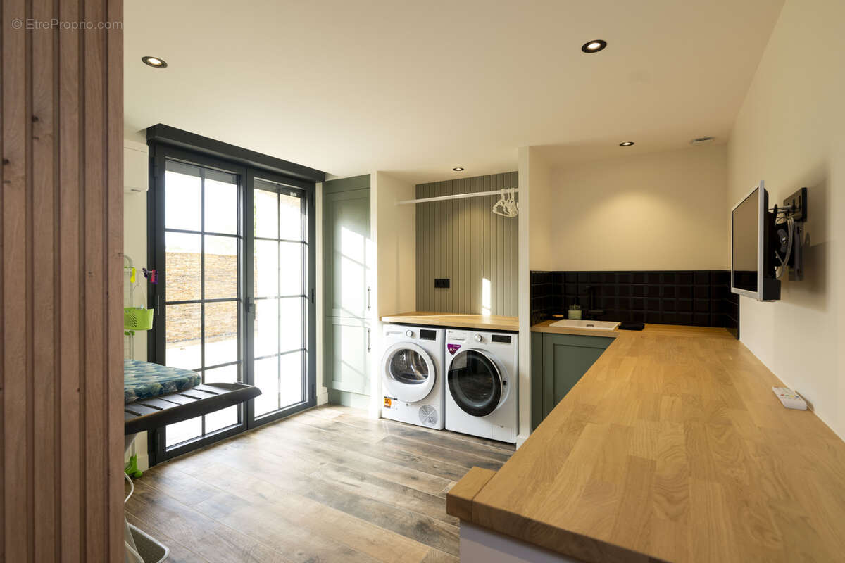 Maison à SAINT-BONNET-DE-MURE