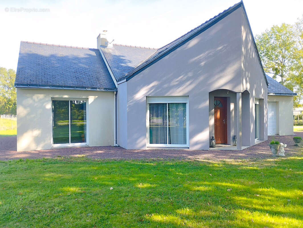 Maison à SAINTE-ANNE-SUR-BRIVET