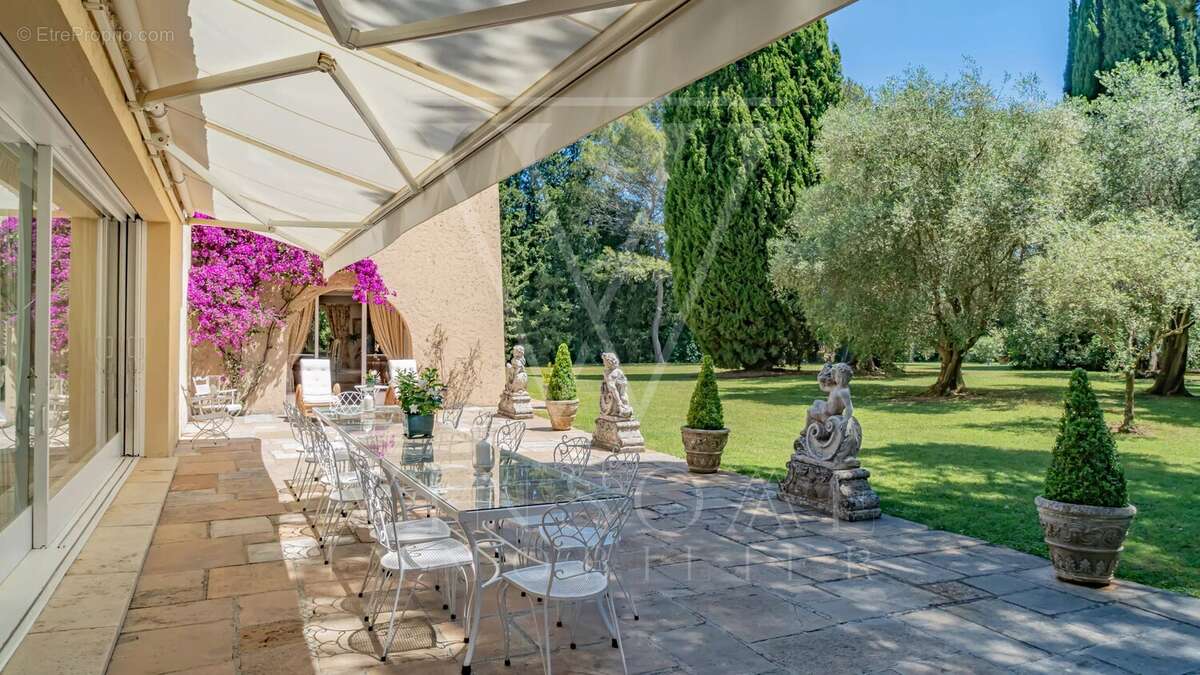 Maison à AURIBEAU-SUR-SIAGNE