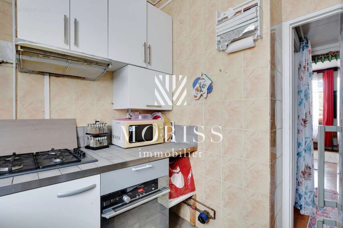 Appartement à LES LILAS