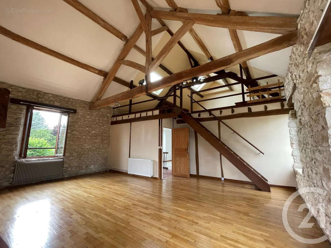 Maison à FERICY