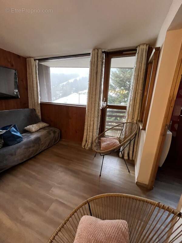 Appartement à BESSE-ET-SAINT-ANASTAISE