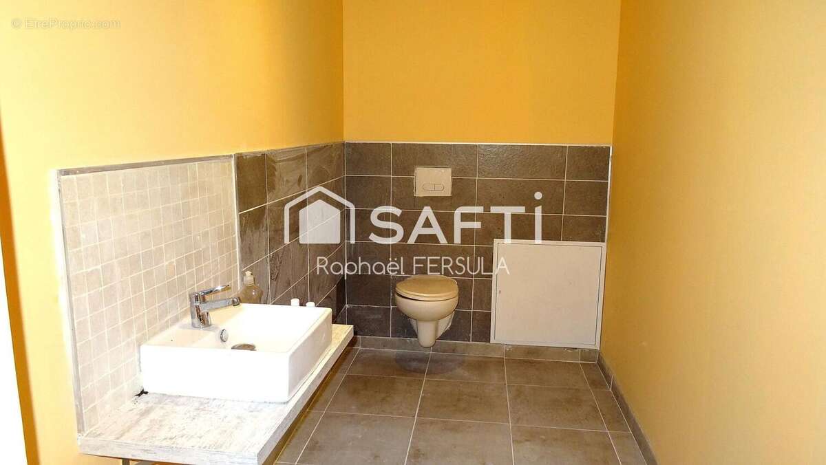 Photo 4 - Commerce à CASTRES