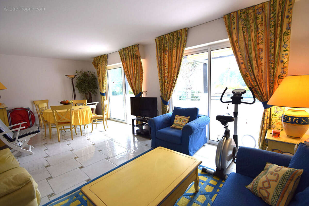 Appartement à SAINT-RAPHAEL