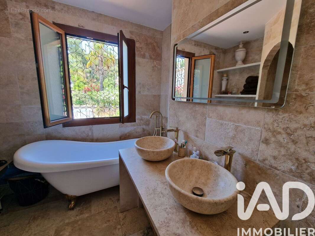 Appartement 100 m² à Bandol  - photo 9