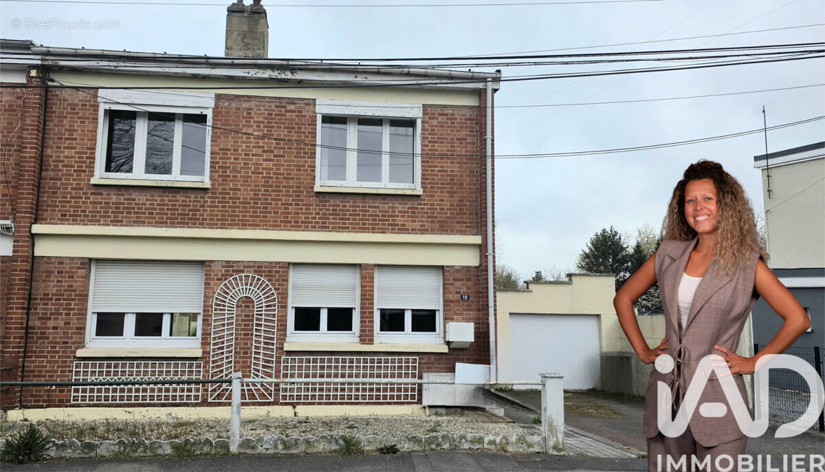 Photo 1 - Maison à BARLIN